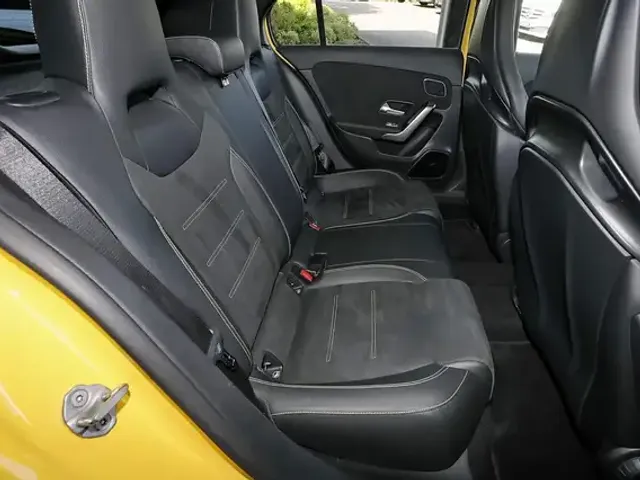 Mercedes-Benz A 45 AMG
