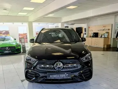 Mercedes-Benz GLA 220