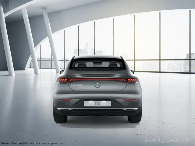 Mercedes-Benz EQE 300
