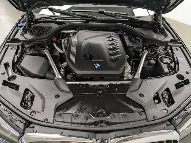 BMW 530