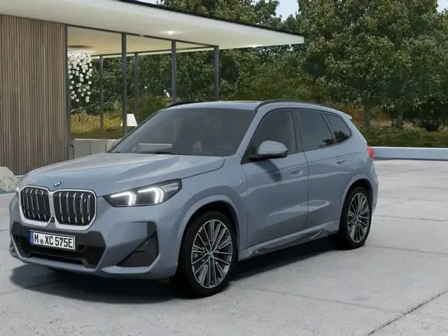 BMW iX1