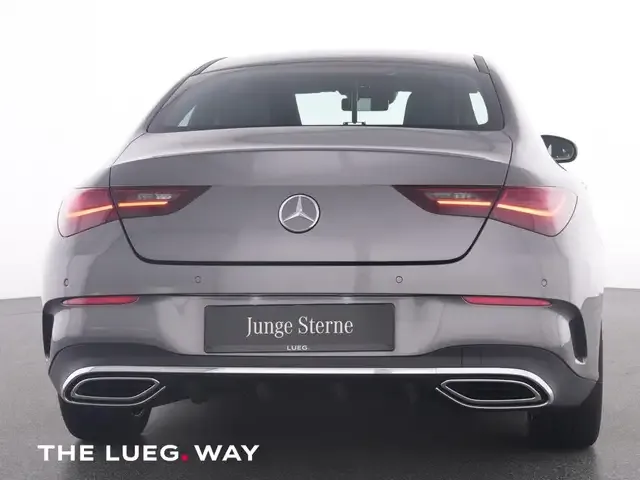 Mercedes-Benz CLA 200