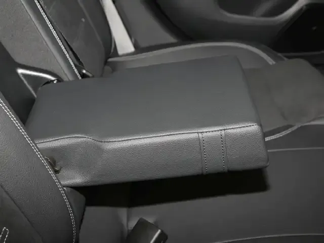 Mercedes-Benz CLA 220