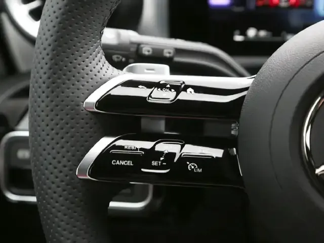 Mercedes-Benz CLA 220