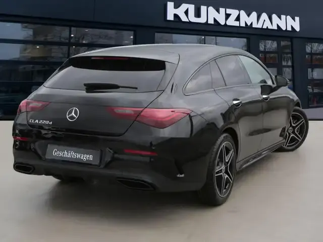 Mercedes-Benz CLA 220