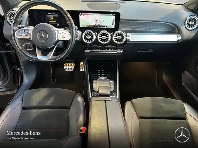 Mercedes-Benz GLB 200