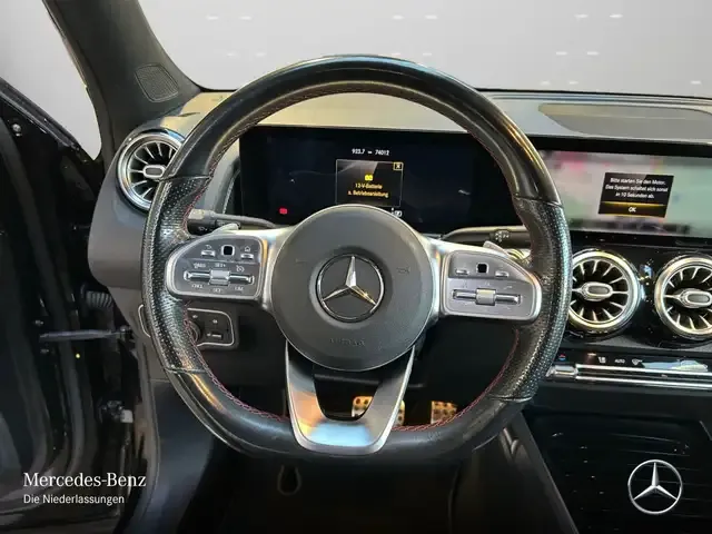 Mercedes-Benz GLB 200