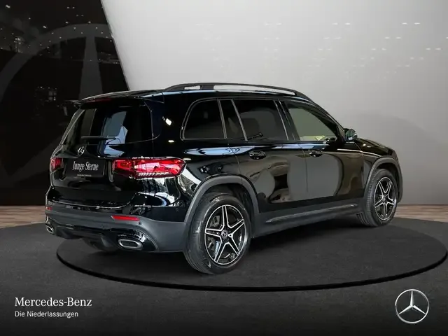 Mercedes-Benz GLB 200