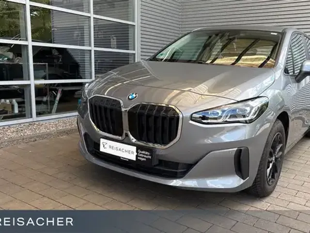 BMW 218