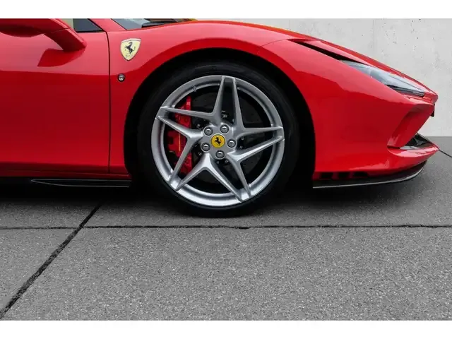 Ferrari F8 Spider