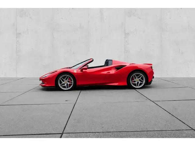 Ferrari F8 Spider