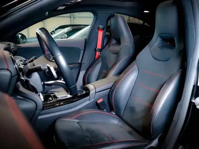 Mercedes-Benz CLA 45 AMG