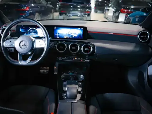 Mercedes-Benz CLA 45 AMG