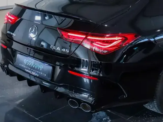 Mercedes-Benz CLA 45 AMG