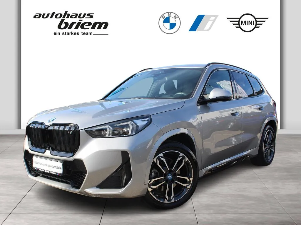 BMW iX1