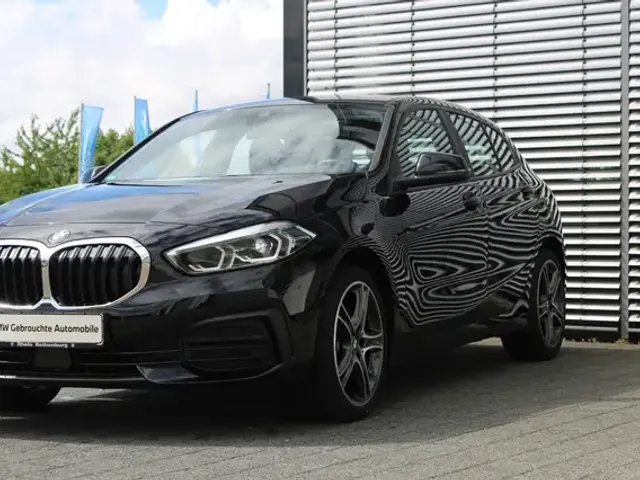 BMW 118