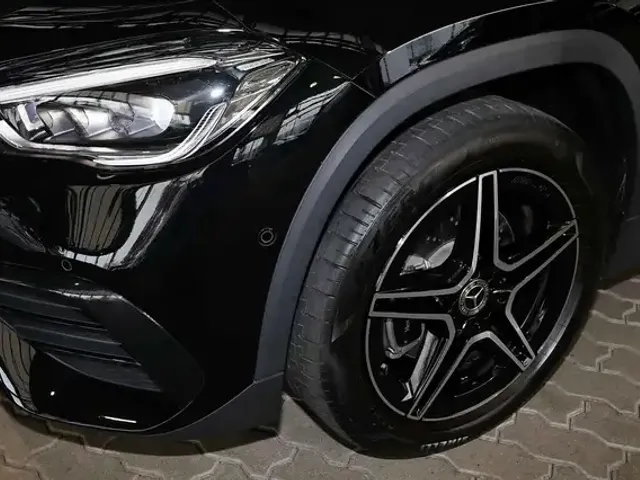 Mercedes-Benz GLA 250