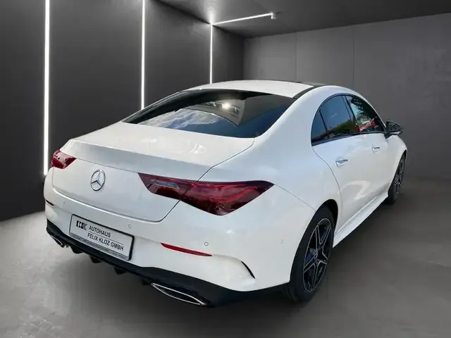 Mercedes-Benz CLA 200