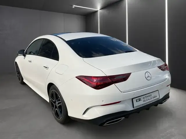 Mercedes-Benz CLA 200