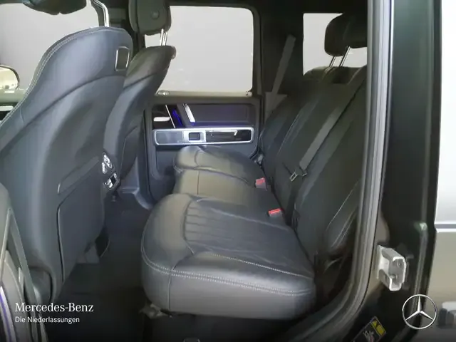 Mercedes-Benz G 400