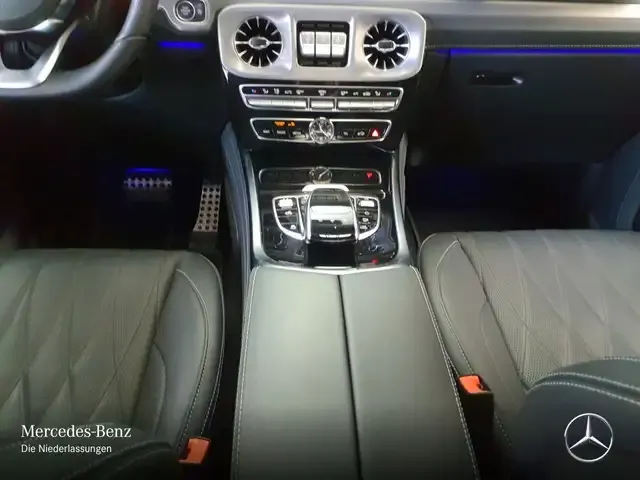 Mercedes-Benz G 400