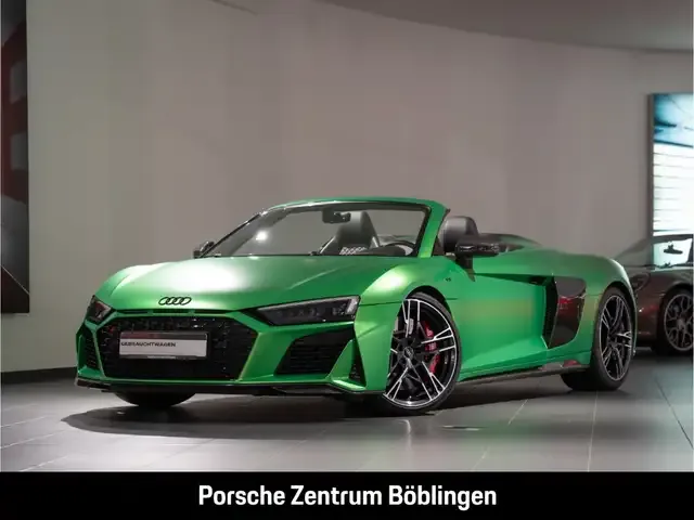Audi R8