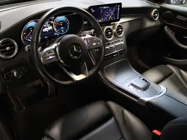 Mercedes-Benz GLC 300