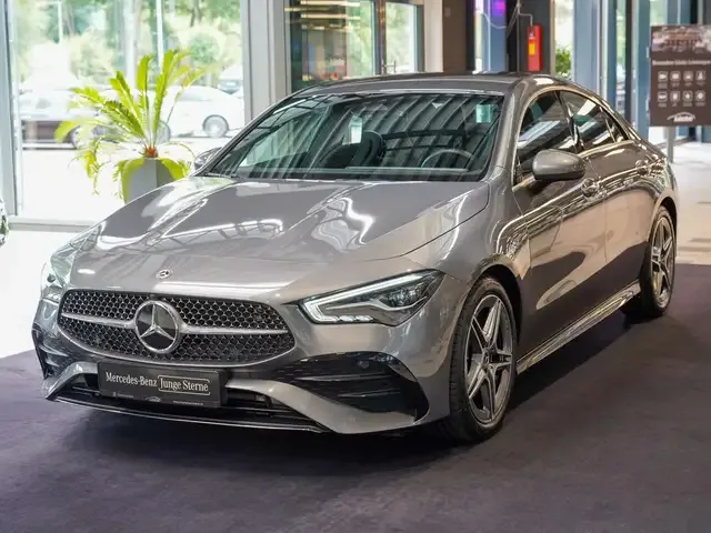Mercedes-Benz CLA 200