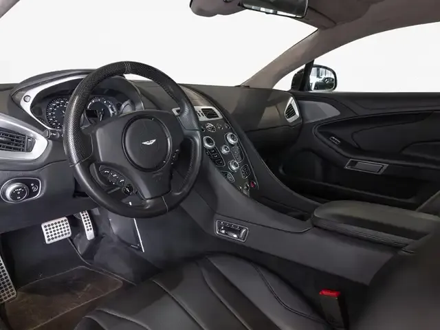 Aston Martin Vanquish