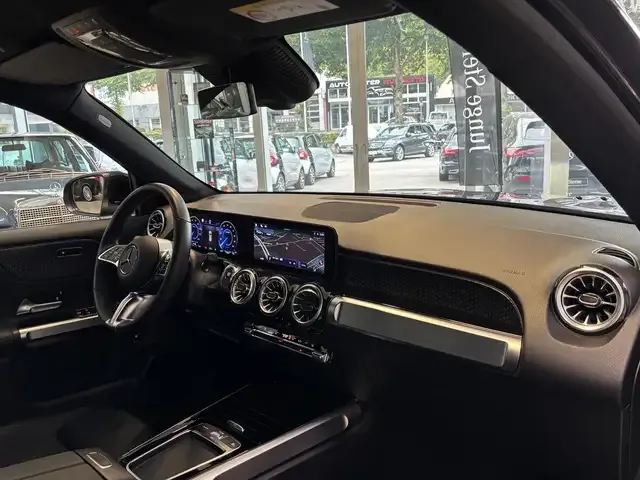 Mercedes-Benz EQB 350