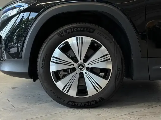 Mercedes-Benz EQB 350