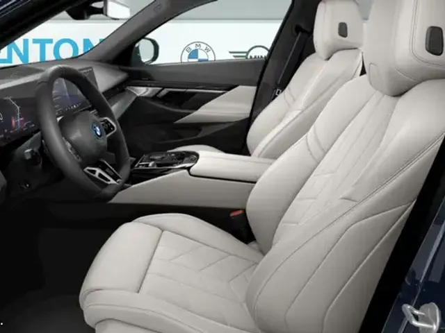 BMW i5