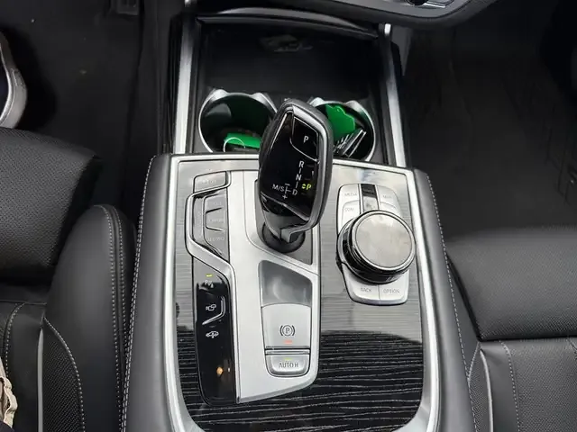 BMW 740