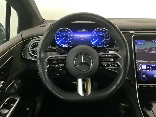 Mercedes-Benz EQE 500