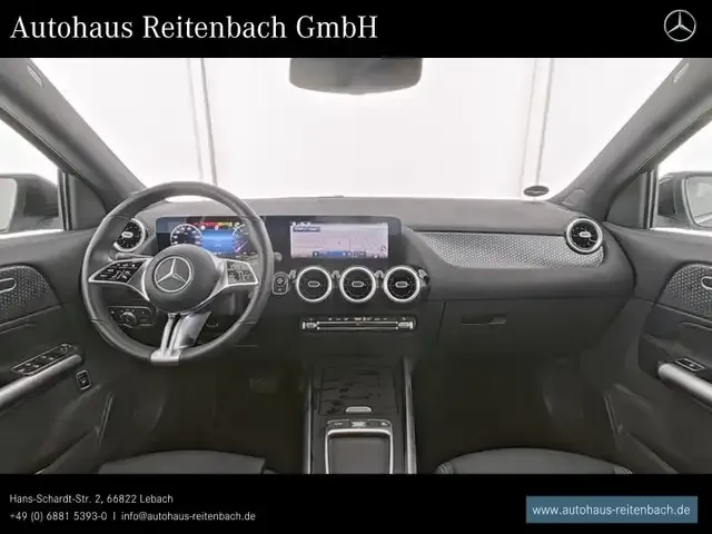 Mercedes-Benz GLA 180