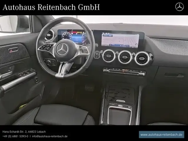 Mercedes-Benz GLA 180