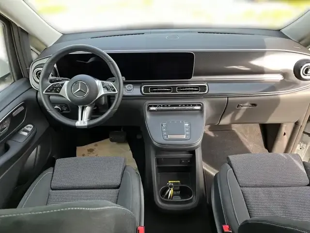 Mercedes-Benz EQV 300
