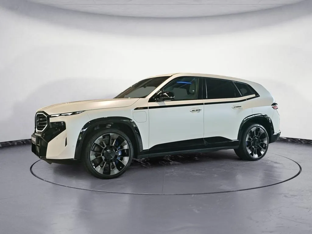 BMW XM