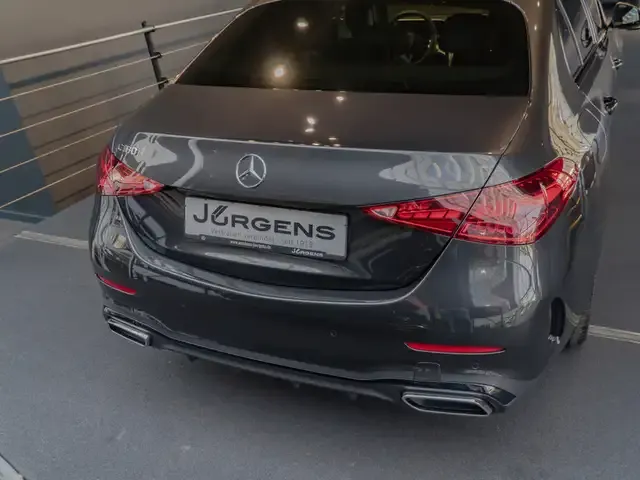 Mercedes-Benz C 180