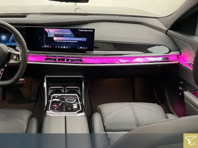 BMW 740