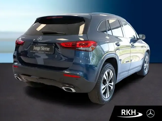 Mercedes-Benz GLA 250