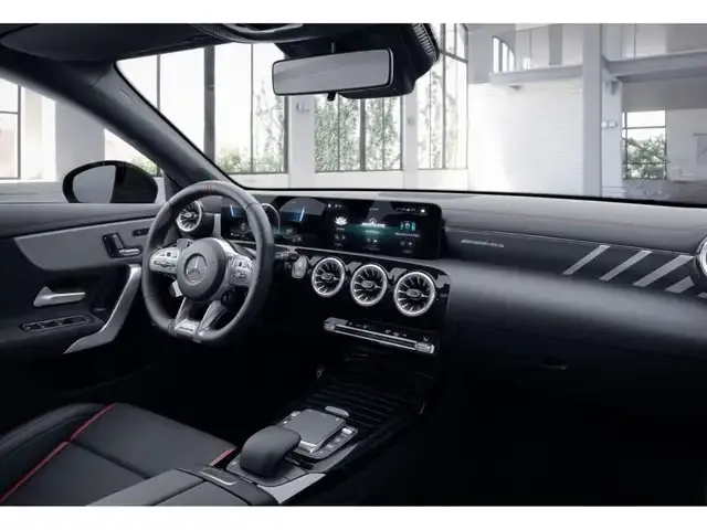 Mercedes-Benz CLA 35 AMG