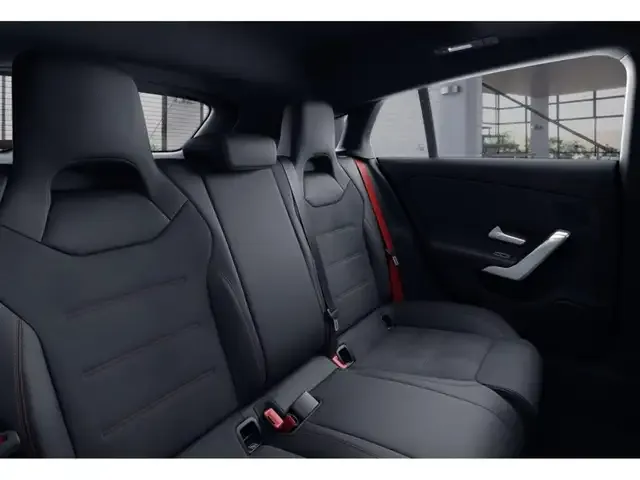 Mercedes-Benz CLA 35 AMG