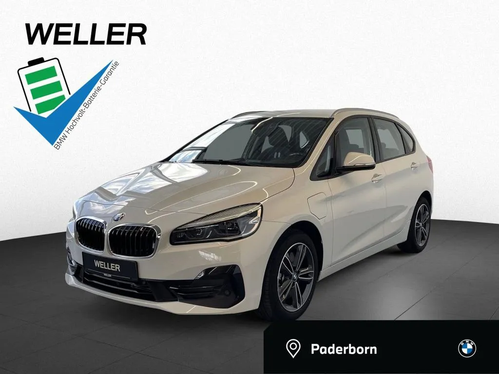 BMW 225