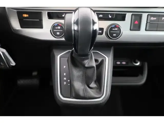 Volkswagen T6.1 California