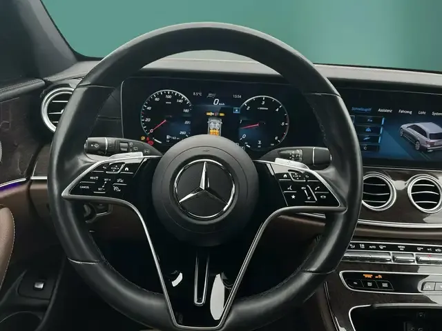 Mercedes-Benz E 400