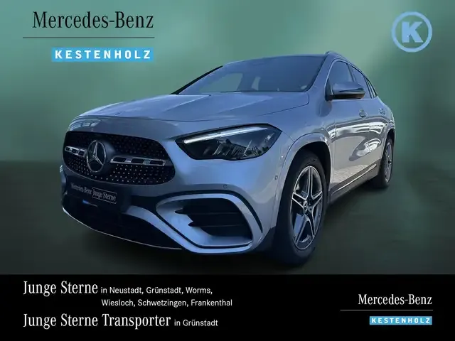 Mercedes-Benz GLA 200