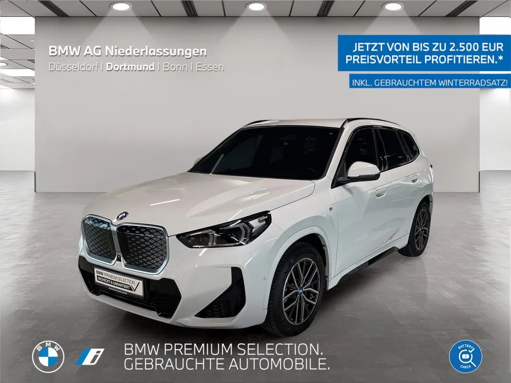 BMW iX1