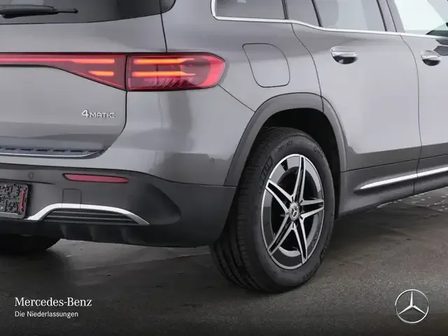 Mercedes-Benz EQB 300