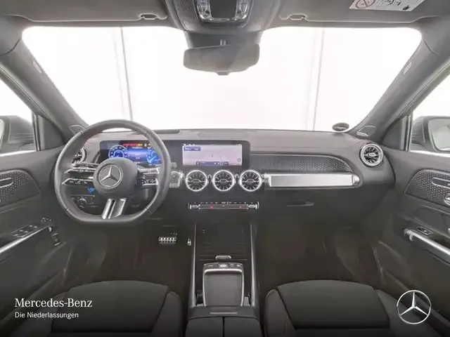 Mercedes-Benz EQB 300